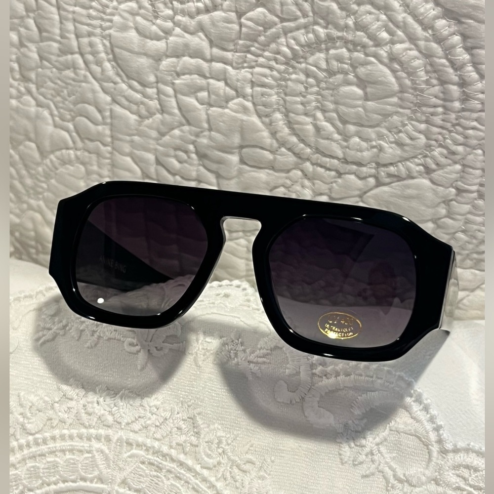 ANINE BING -Preston SunglassesNEW Timeless Design UV400 protection NWOT - Picture 2 of 11